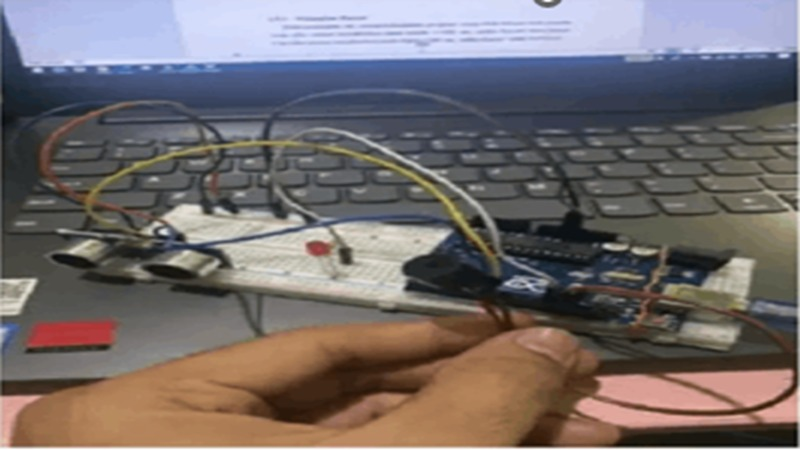 Analisis Rancang pendeteksi jarak  slide 2
