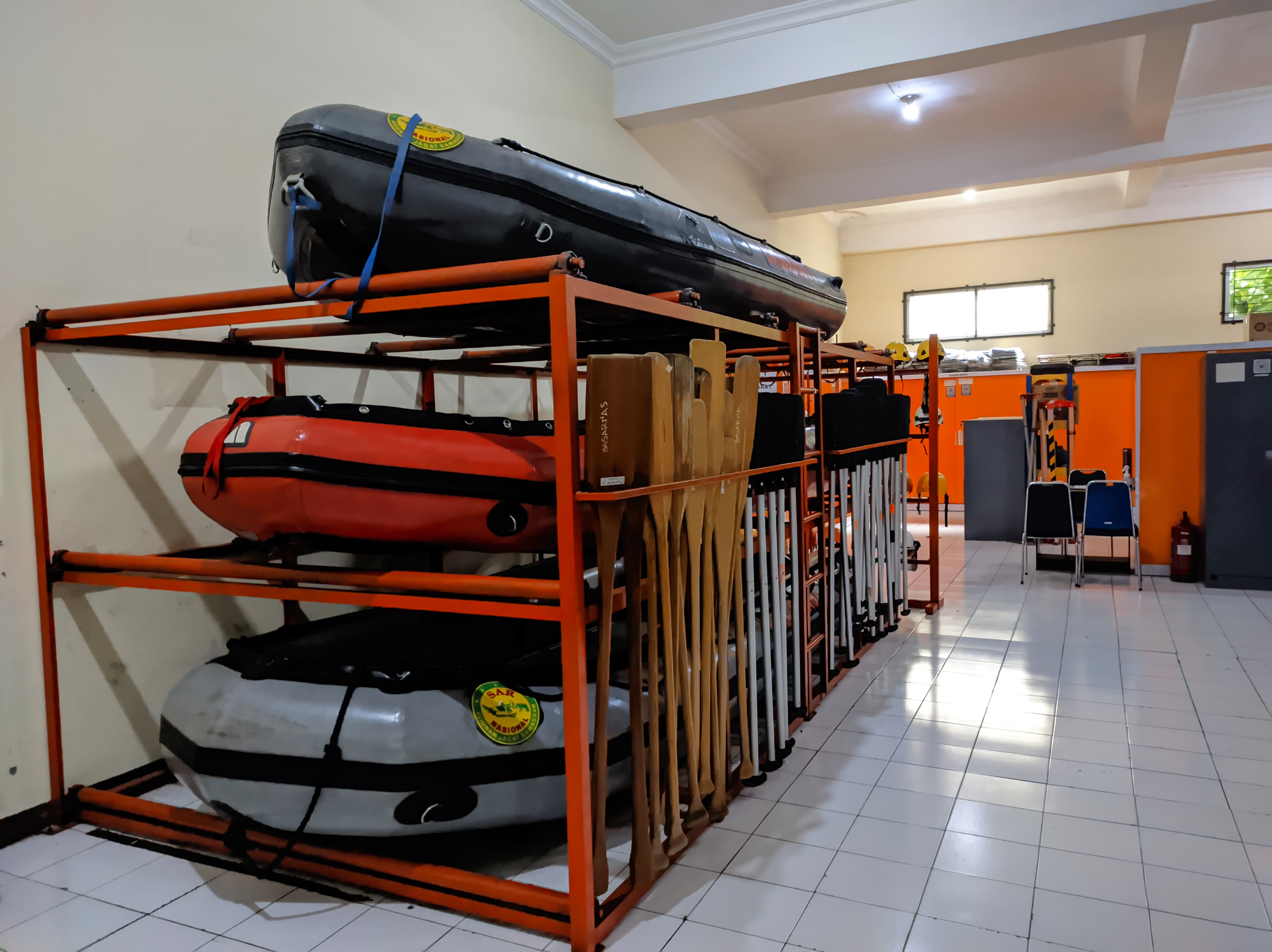 Penyimpanan Peralatan SAR slide 2
