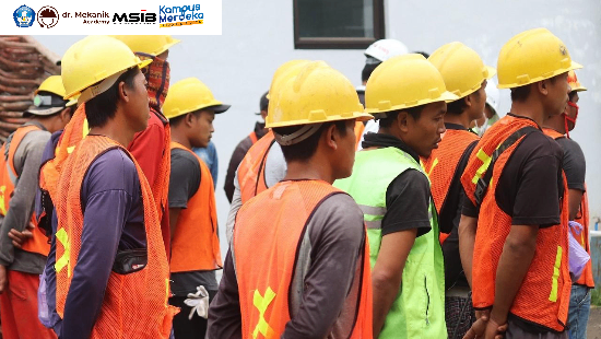 Membangun Budaya Kerja Aman dan Berkelanjutan slide 3