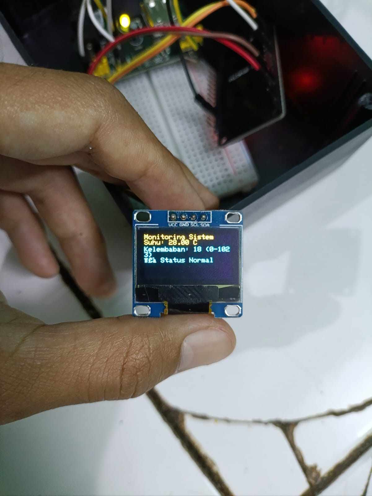 sistem pendeteksi suhu dan kelembaban tanah slide 3