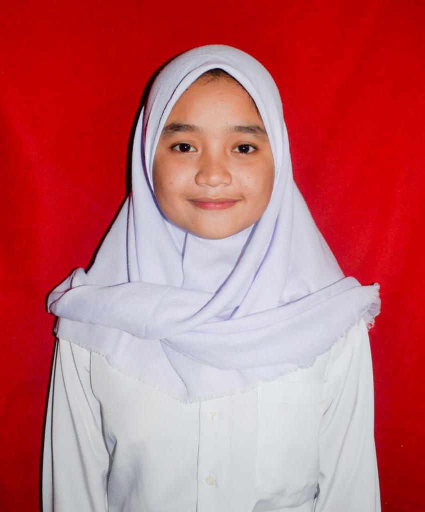 DEWI RIASTY AYUNI